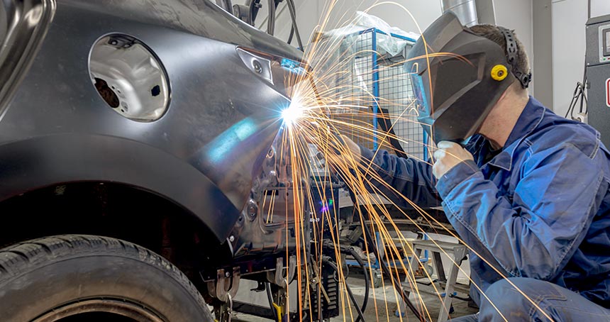 Service-860px-Structural-Repair_FixWellCollisionCentre-Autobody-Repair